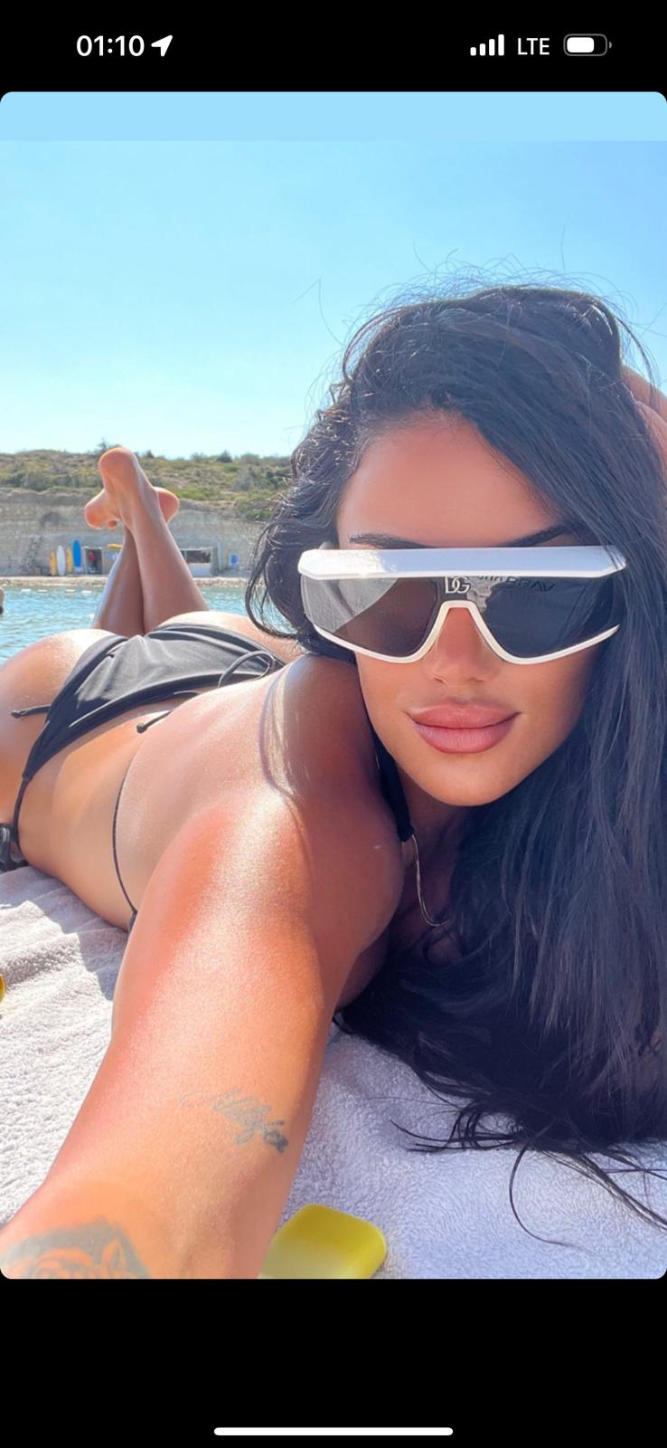 pretty Ann 5'3 or under(160cm),Tall,Blonde,Spanish,Men